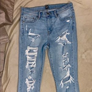 Gap Best Girlfriend jeans. Size 28R.